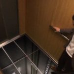Apanhados – O chão do elevador que desaparece