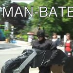 Notícia de última hora – O Batman fugiu do manicómio